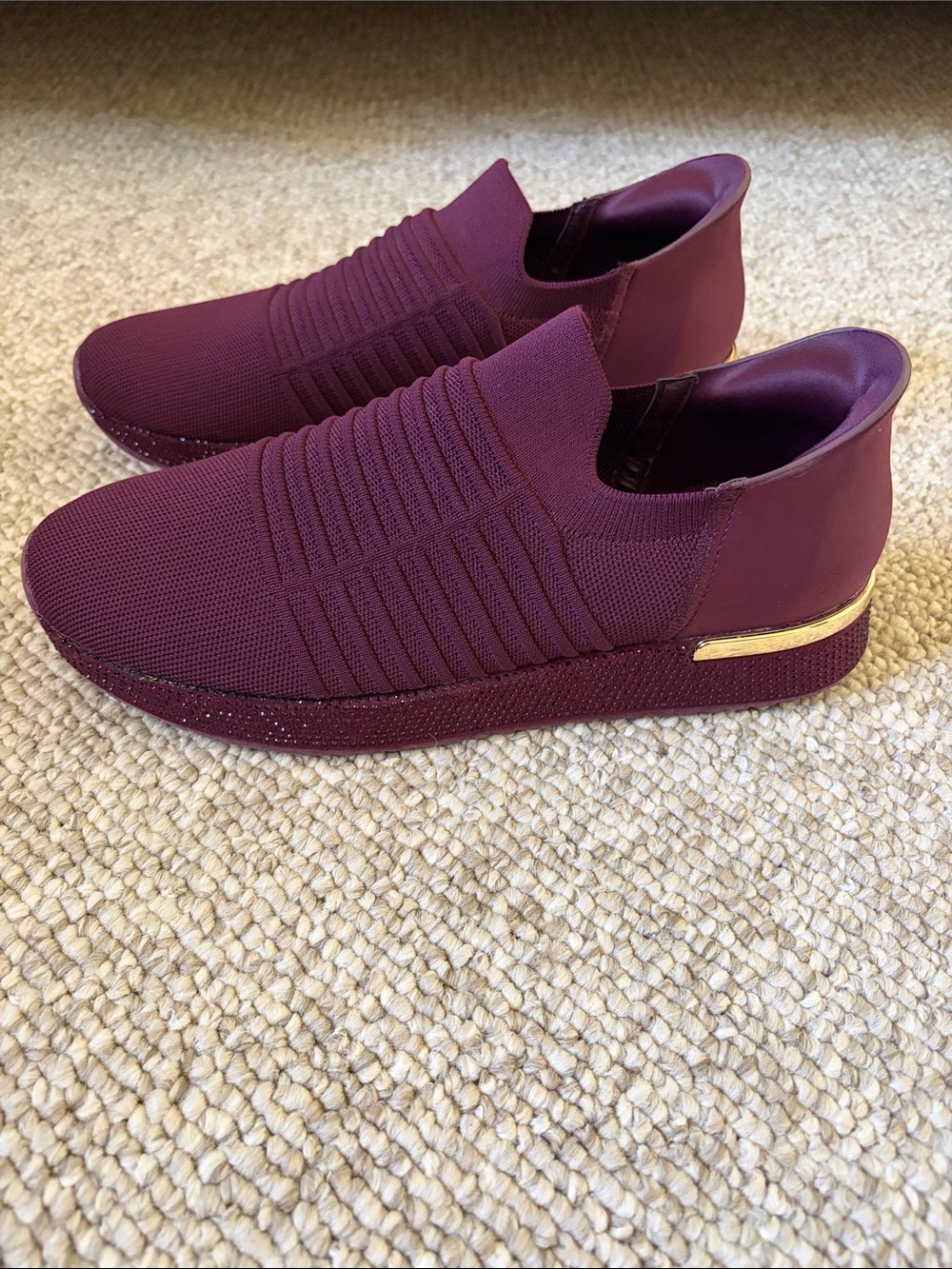 Kenneth Cole CAMERON Easy-On Women's Slip-On Knit Sneakers in Wine